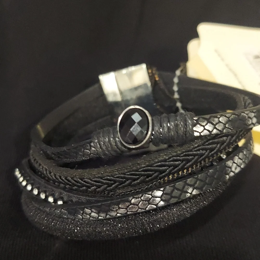 Black and Silver Multi-Layer Bracelet - Picture 5 of 7